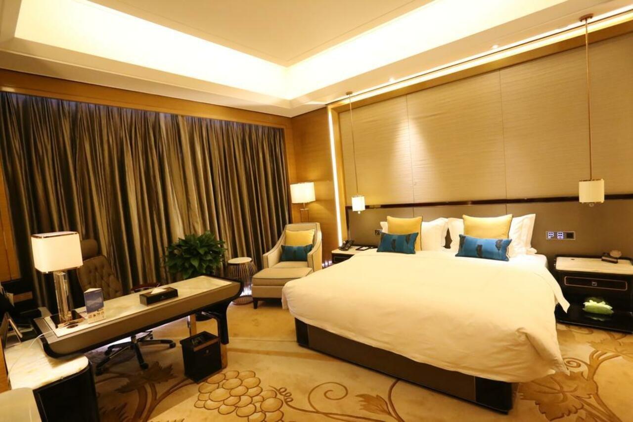 Jinjiang International Hotel Urumqi Extérieur photo